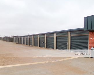 Photo 4 of Deer Creek Storage - 3660 NW 206th Street, Edmond, OK