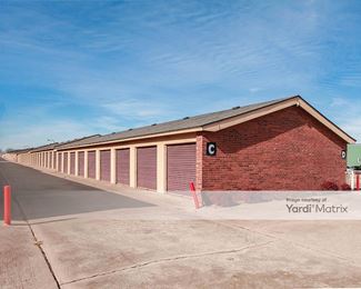 Photo 4 of Hop-Lok Storage - 2119 North Eastern Avenue, Moore, OK
