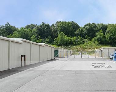 Storage Units for Rent available at 19915 Capital Avenue NE, Battle Creek, MI 49017