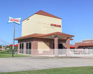 Photo 1 of Storage Rentals of America - 14189 University Avenue, Hammond, LA