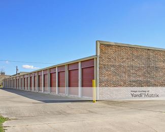 Photo 4 of Southern Self Storage - 3301 Jean Lafitte Pkwy, Chalmette, LA