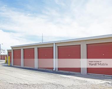 Storage Units for Rent available at 824 West 5th Avenue, Columbus, OH 43212