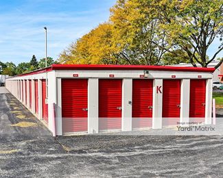 Photo 4 of Storage Rentals of America - 2621 Burlingame Avenue SW, Wyoming, MI