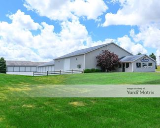 Photo 5 of M-M Floor Covering-Self Storage - 122 124th Avenue, Shelbyville, MI