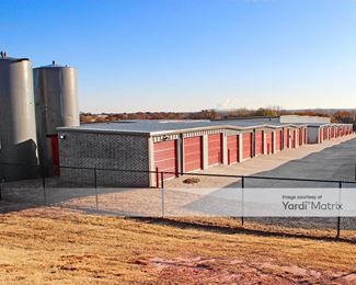 Photo 4 of Global Self Storage - 14000 North I-35 Service Road, Edmond, OK