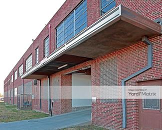 Photo 3 of Neighbors Self Storage - 11 NE 11th Street, Oklahoma City, OK