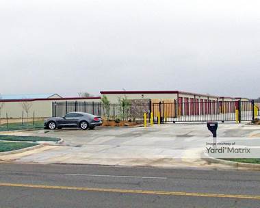 Storage Units for Rent available at 1331 24th Avenue SE, Norman, OK 73071