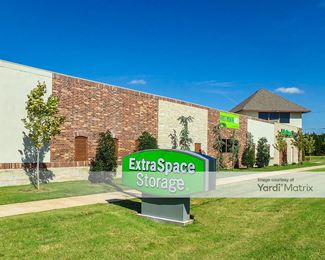 Photo 4 of Extra Space Storage - 1401 North Coltrane Road, Edmond, OK