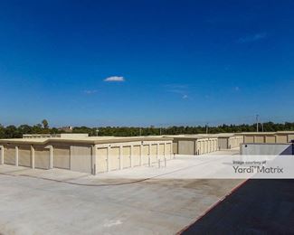 Photo 5 of Extra Space Storage - 1401 North Coltrane Road, Edmond, OK