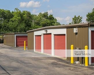 Photo 5 of Extra Space Storage - 909 Elliott Drive, Middletown, OH
