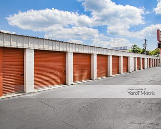 Photo 2 of Queen City Self Storage - 4775 Red Bank Expwy, Cincinnati, OH