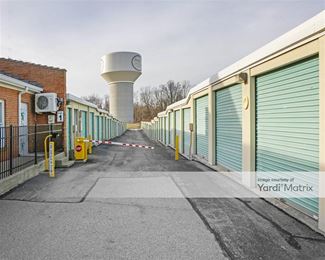 Photo 3 of Stor All - 3242 Montgomery Road, Loveland, OH