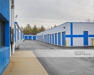 Photo 3 of Beechmont Storage - 669 Ohio Pike, Cincinnati, OH