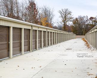 Photo 2 of Cardinal Self Storage - 7869 Commerce Place, Florence, KY