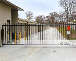 Photo 3 of Cardinal Self Storage - 7869 Commerce Place, Florence, KY
