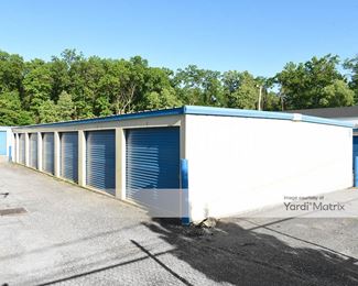 Photo 4 of Stanley Mini Storage - 3542 Colorado Avenue, Sheffield Village, OH