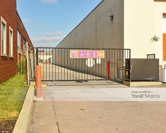 Photo 3 of Public Storage - 2250 West 117th Street, Cleveland, OH