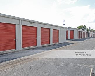 Photo 5 of StorageMart - 16855 East US Highway 40, Independence, MO