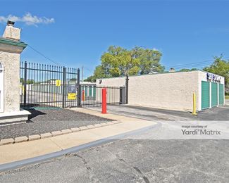 Photo 4 of Extra Space Storage - 14300 South U.S. Hwy 71, Grandview, MO