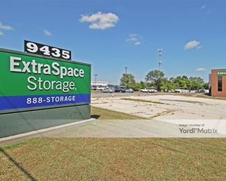 Photo 1 of Extra Space Storage - 9435 Holmes Road, Kansas City, MO