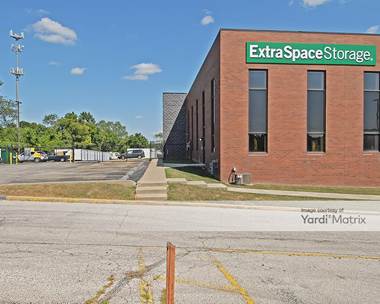 Storage Units for Rent available at 9435 Holmes Road, Kansas City, MO 64131