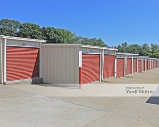 Photo 4 of Attic Storage - 701 North Highway 291, Liberty, MO