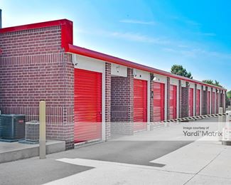Photo 2 of iStorage - 8321 West 125th Street, Overland Park, KS
