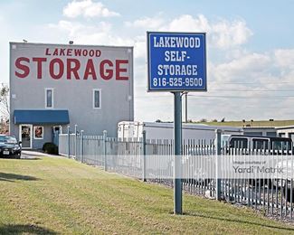 Photo 1 of StorageMart - 500 NE Jones Industrial Drive, Lee's Summit, MO