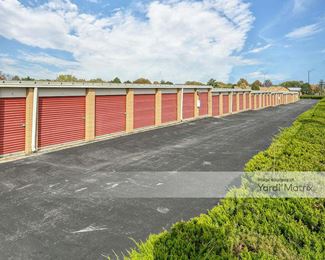 Photo 3 of Public Storage - 1702 East Kansas City Road, Olathe, KS