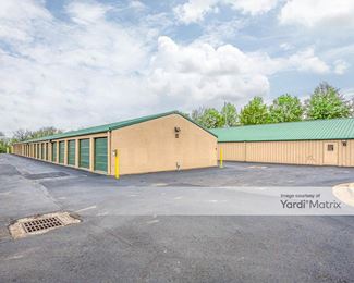 Photo 4 of Storage Rentals of America - 1200 NW Sloan, Lee's Summit, MO