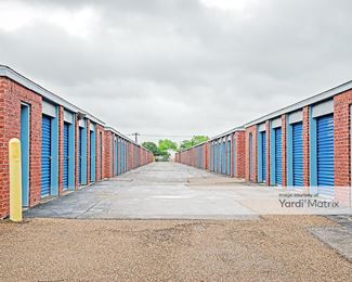 Photo 5 of Move It Self Storage - 4902 Ayers Street, Corpus Christi, TX