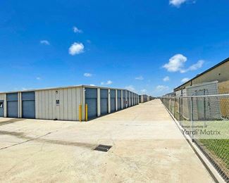 Photo 3 of Move It Storage - 6537 Weber Road, Corpus Christi, TX