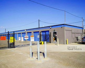 Photo 3 of Move It Self Storage - 2902 South Padre Island Drive, Corpus Christi, TX