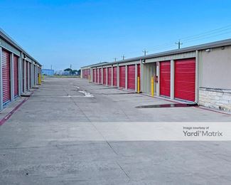 Photo 4 of Move It Self Storage - 7101 Yorktown Blvd, Corpus Christi, TX