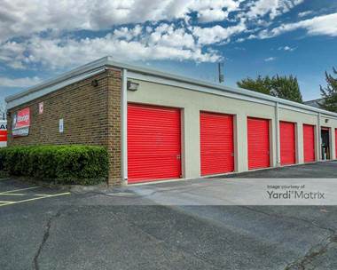 Storage Units for Rent available at 1700 Linden Avenue, Knoxville, TN 37917