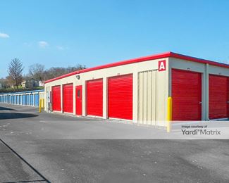 Photo 4 of Storage Rentals of America - 3303 Sutherland Avenue NW, Knoxville, TN