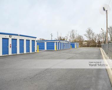 Storage Units for Rent available at 10241 Hardin Valley Road, Knoxville, TN 37932
