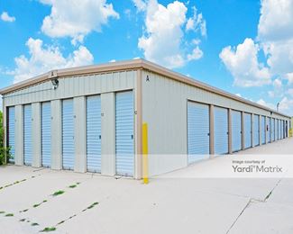 Photo 2 of AAA Storage - 4801 North Broadway, Park City, KS