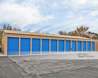 Photo 3 of People-s Choice Storage - 3401 Hillside, Wichita, KS