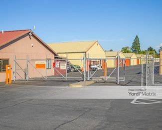 Photo 3 of Northwest Self Storage - 2200 North Pacific Hwy, Woodburn, OR