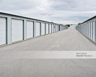 Photo 4 of Republic Storage - 9044 West State Street, Star, ID