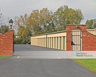 Photo 3 of Colonial Mini-Storage - 45 Gardenville Pkwy, West Seneca, NY