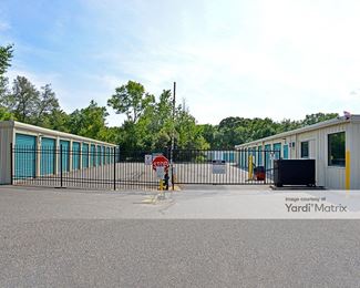 Photo 2 of RT 6 Self Storage - 2542 Gar Hwy, Swansea, MA