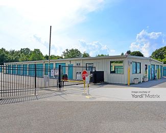 Photo 6 of RT 6 Self Storage - 2542 Gar Hwy, Swansea, MA