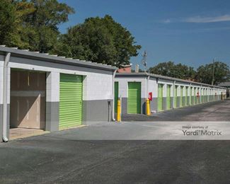 Photo 4 of Storage Rentals of America - 801 East Nine Mile Road, Pensacola, FL