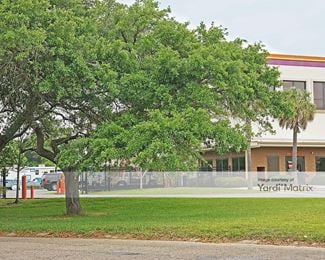 Photo 4 of Public Storage - 7001 Plantation Road, Pensacola, FL