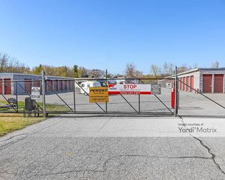 Photo 4 of Devon Self Storage - 257 West Lakewood Blvd, Holland, MI