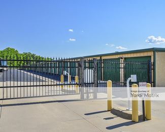 Photo 3 of Advance Storage - 1403 West Ledgerwood Drive, Andover, KS