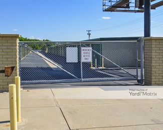 Photo 5 of Advance Storage - 1403 West Ledgerwood Drive, Andover, KS