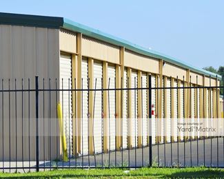Photo 2 of AAA Storage - 530 East MacArthur, Wichita, KS